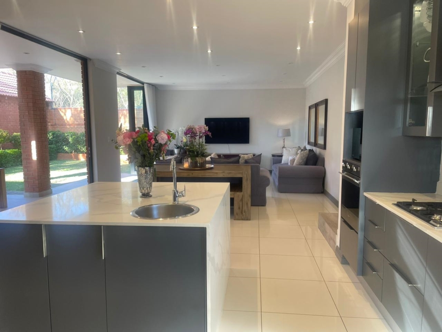 To Let 4 Bedroom Property for Rent in Olympus AH Gauteng