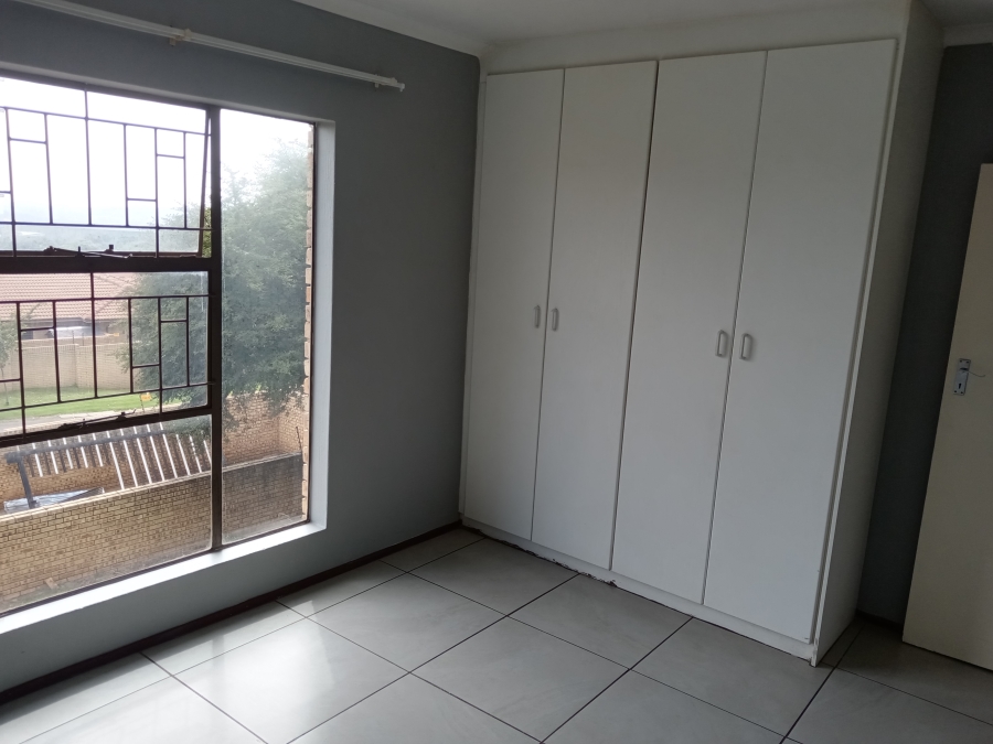 2 Bedroom Property for Sale in Amorosa Gauteng