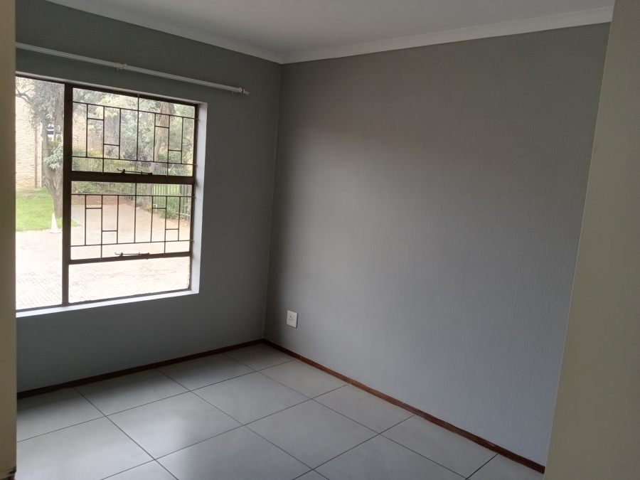 2 Bedroom Property for Sale in Amorosa Gauteng