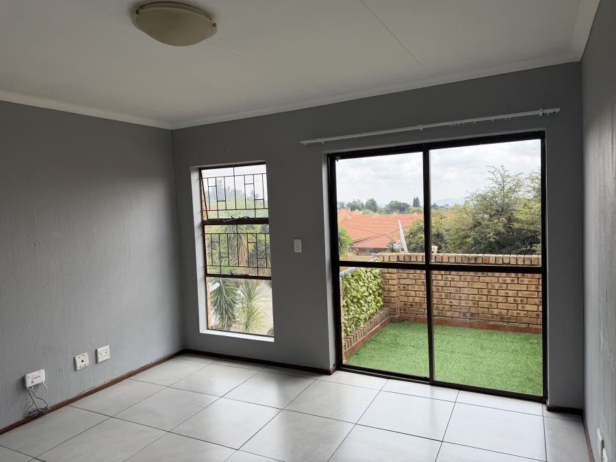 2 Bedroom Property for Sale in Amorosa Gauteng