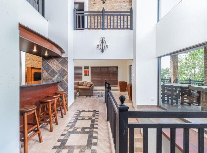 To Let 7 Bedroom Property for Rent in Featherbrooke Estate Gauteng