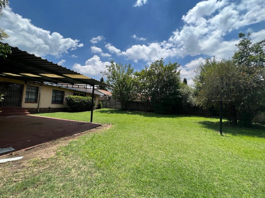 3 Bedroom Property for Sale in Brackendowns Gauteng
