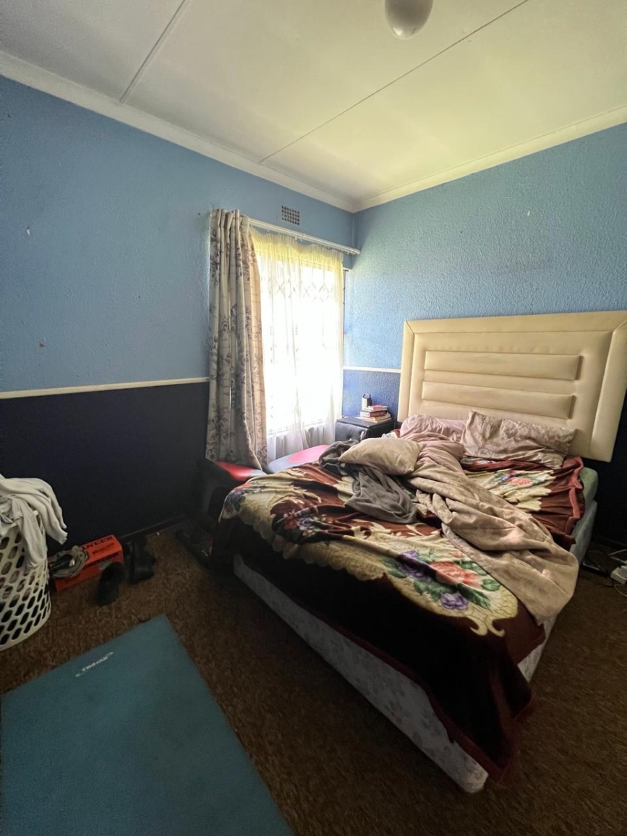 3 Bedroom Property for Sale in Brackendowns Gauteng