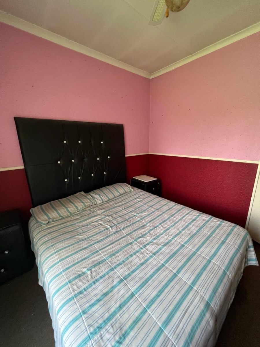 3 Bedroom Property for Sale in Brackendowns Gauteng