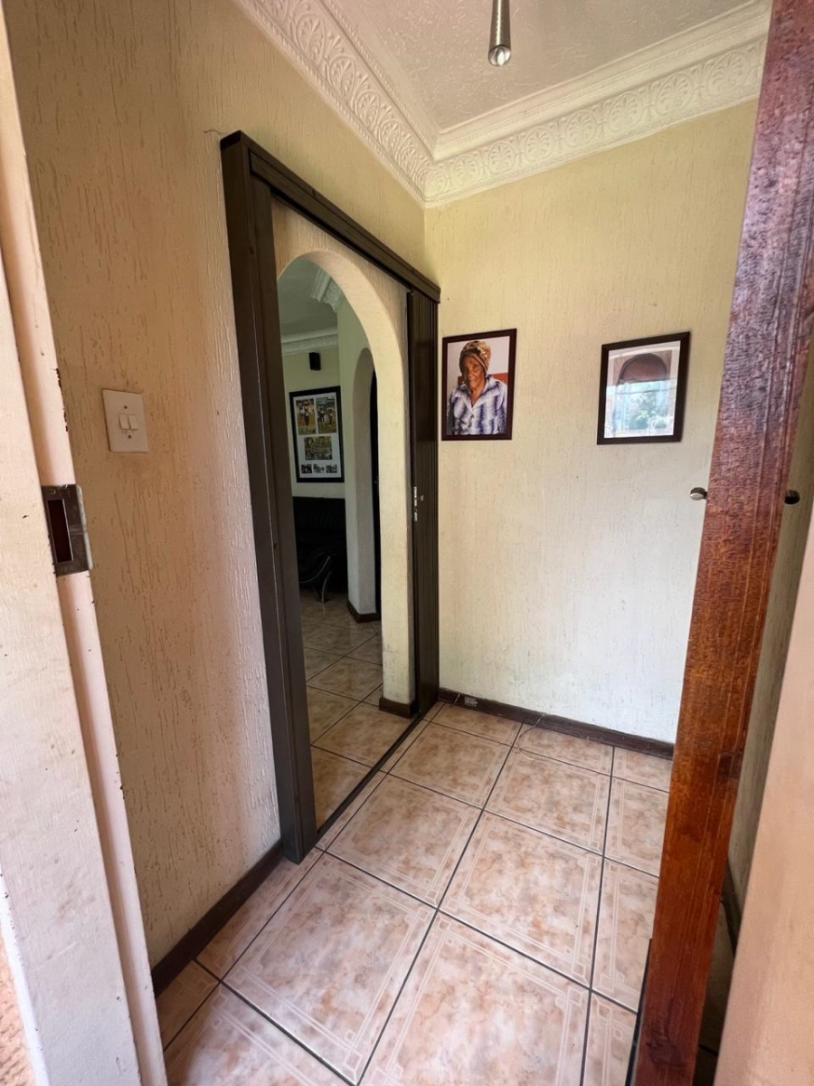 3 Bedroom Property for Sale in Brackendowns Gauteng