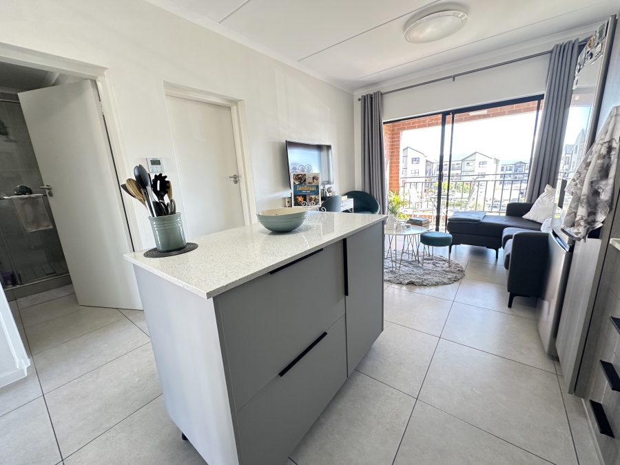 1 Bedroom Property for Sale in North Riding Gauteng