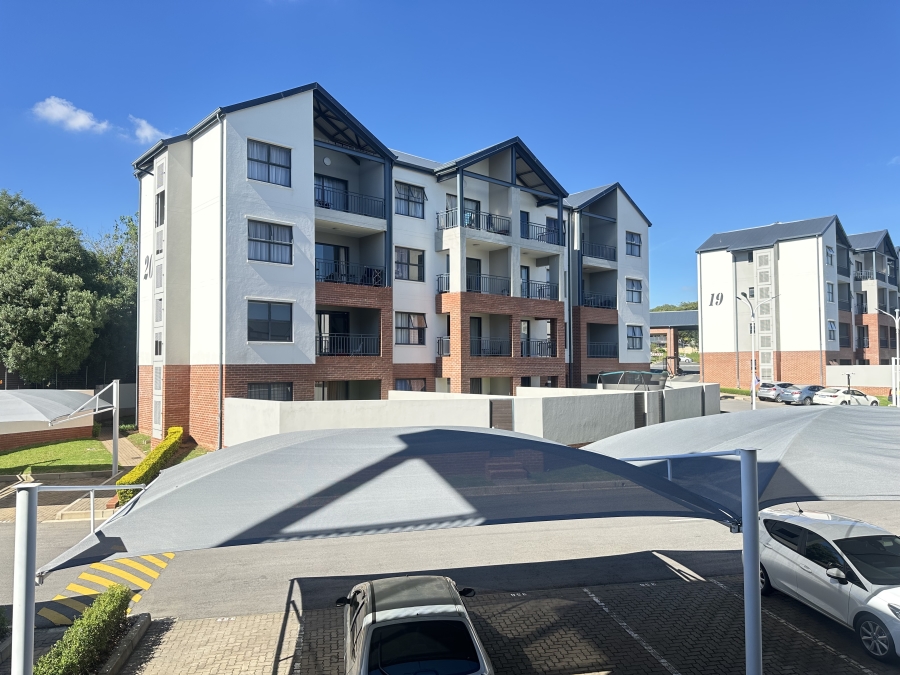 1 Bedroom Property for Sale in North Riding Gauteng