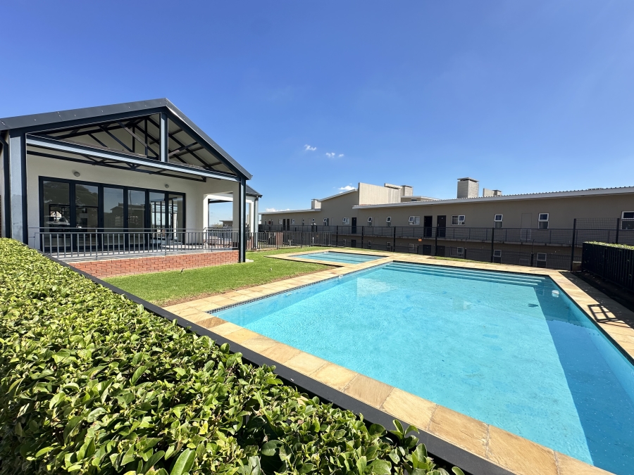 1 Bedroom Property for Sale in North Riding Gauteng