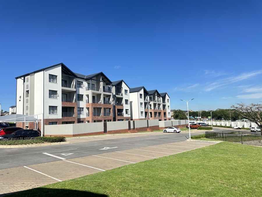 1 Bedroom Property for Sale in North Riding Gauteng