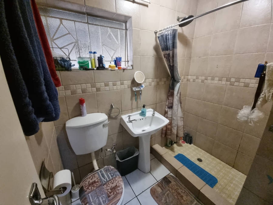 To Let 3 Bedroom Property for Rent in Beyers Park Gauteng