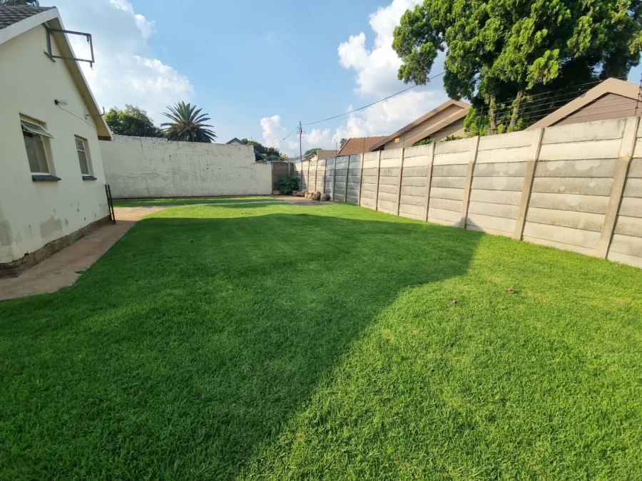 To Let 3 Bedroom Property for Rent in Beyers Park Gauteng