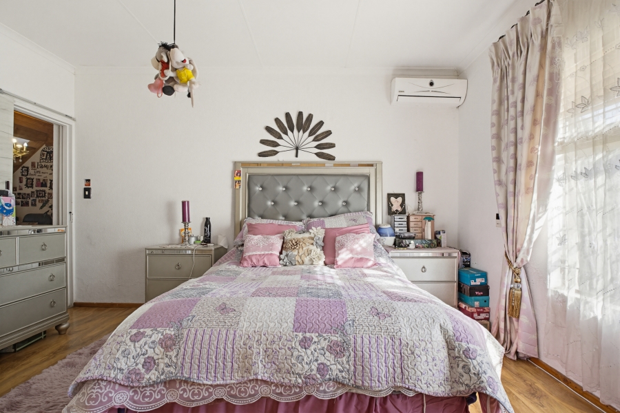 4 Bedroom Property for Sale in Illiondale Gauteng