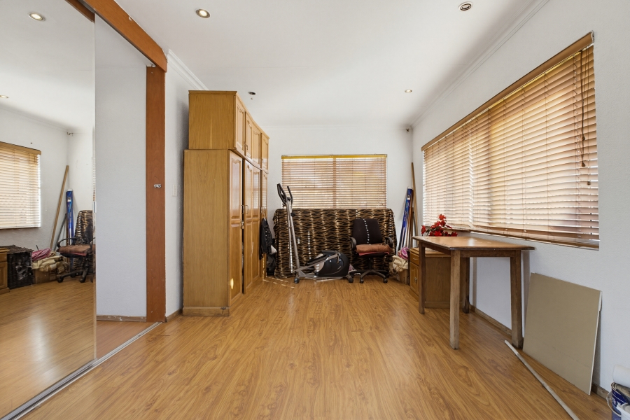 4 Bedroom Property for Sale in Illiondale Gauteng