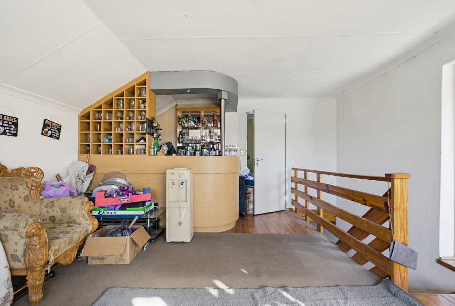 4 Bedroom Property for Sale in Illiondale Gauteng