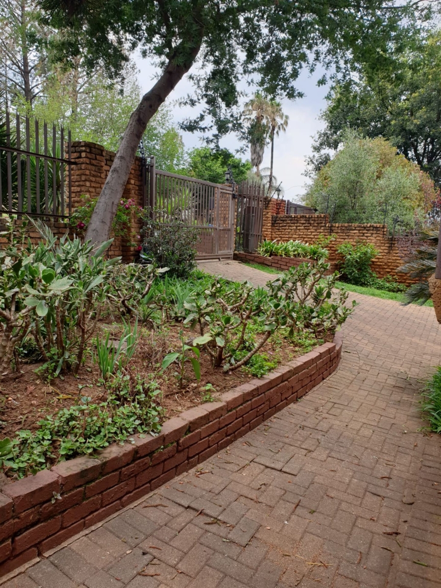 3 Bedroom Property for Sale in Illiondale Gauteng