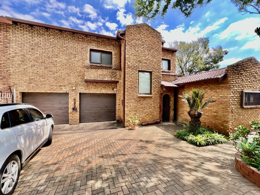 3 Bedroom Property for Sale in Illiondale Gauteng
