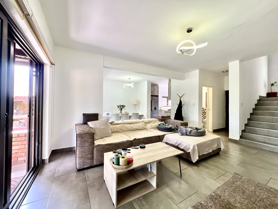 3 Bedroom Property for Sale in Illiondale Gauteng