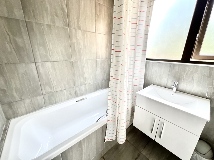 3 Bedroom Property for Sale in Illiondale Gauteng