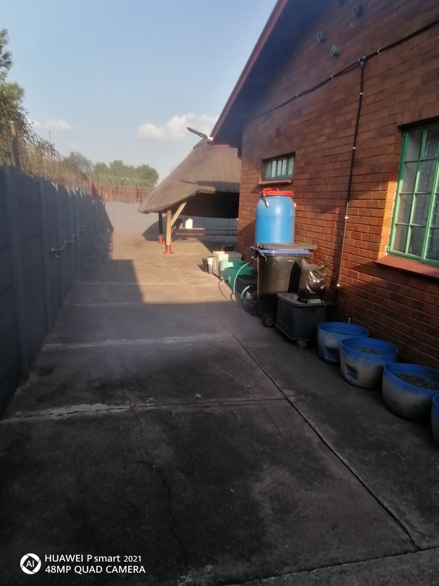 3 Bedroom Property for Sale in Vanderbijlpark CW 4 Gauteng