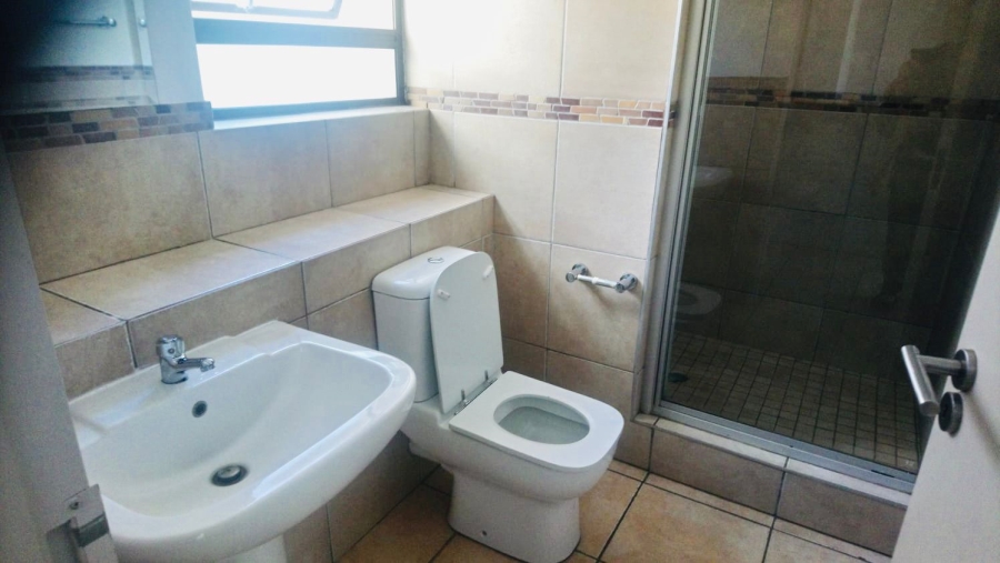 1 Bedroom Property for Sale in Sunninghill Gauteng