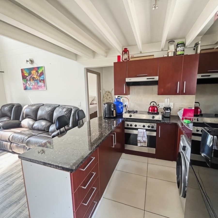 1 Bedroom Property for Sale in Sunninghill Gauteng