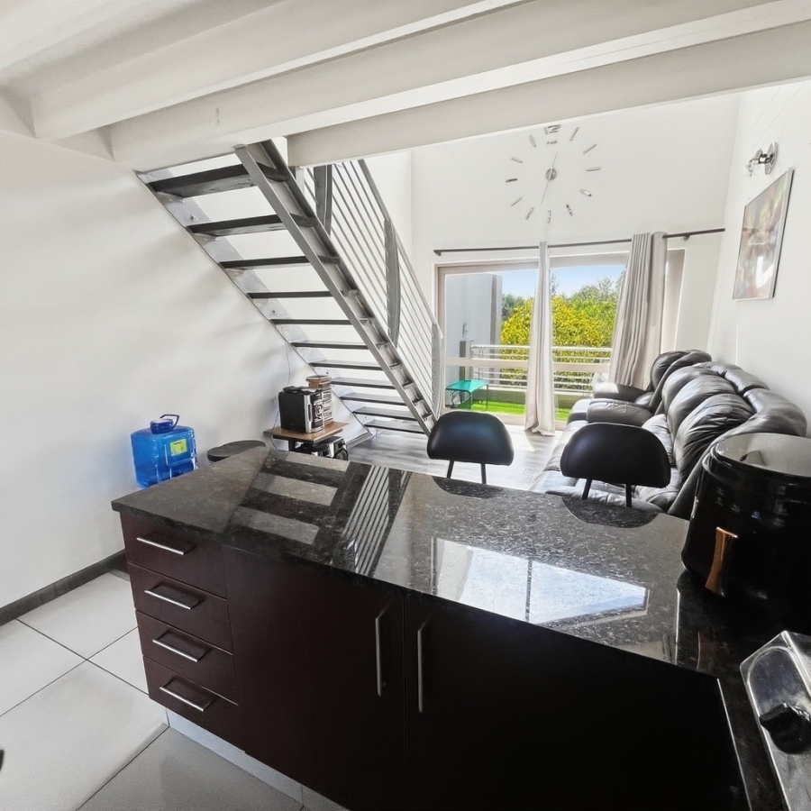 1 Bedroom Property for Sale in Sunninghill Gauteng