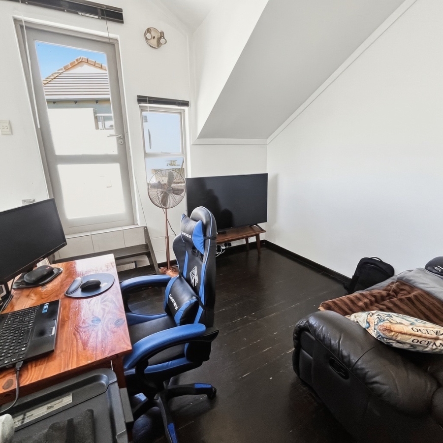 1 Bedroom Property for Sale in Sunninghill Gauteng