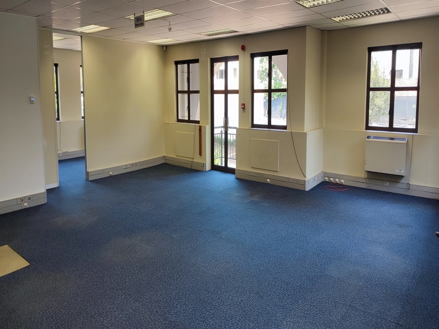 To Let commercial Property for Rent in Hyde Park Gauteng