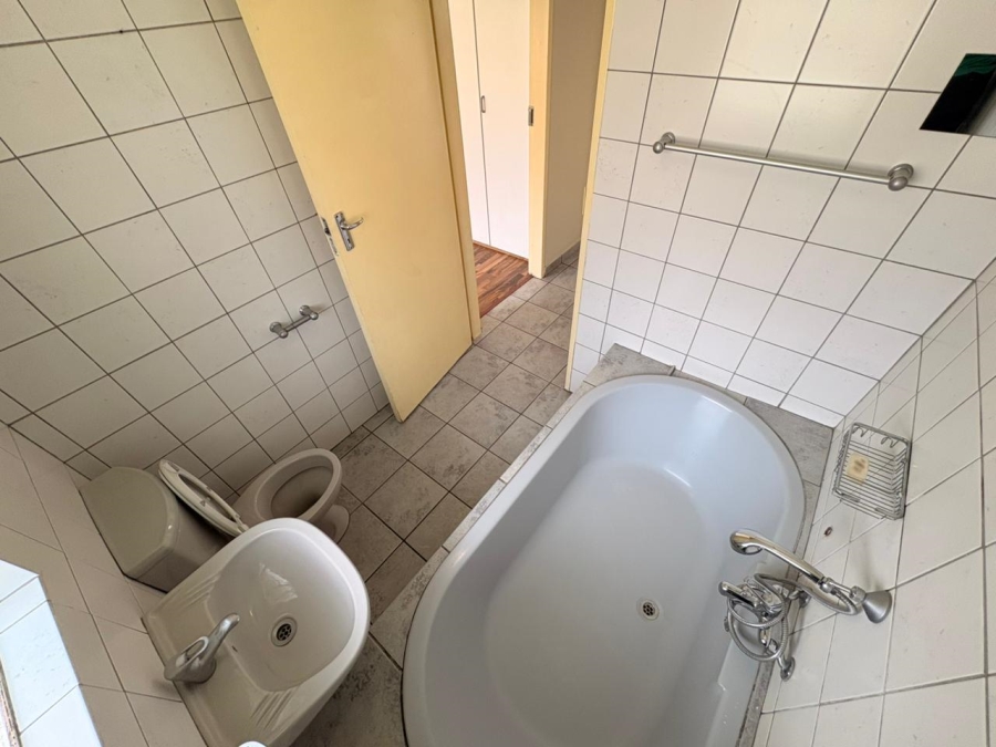 2 Bedroom Property for Sale in Ravenswood Gauteng