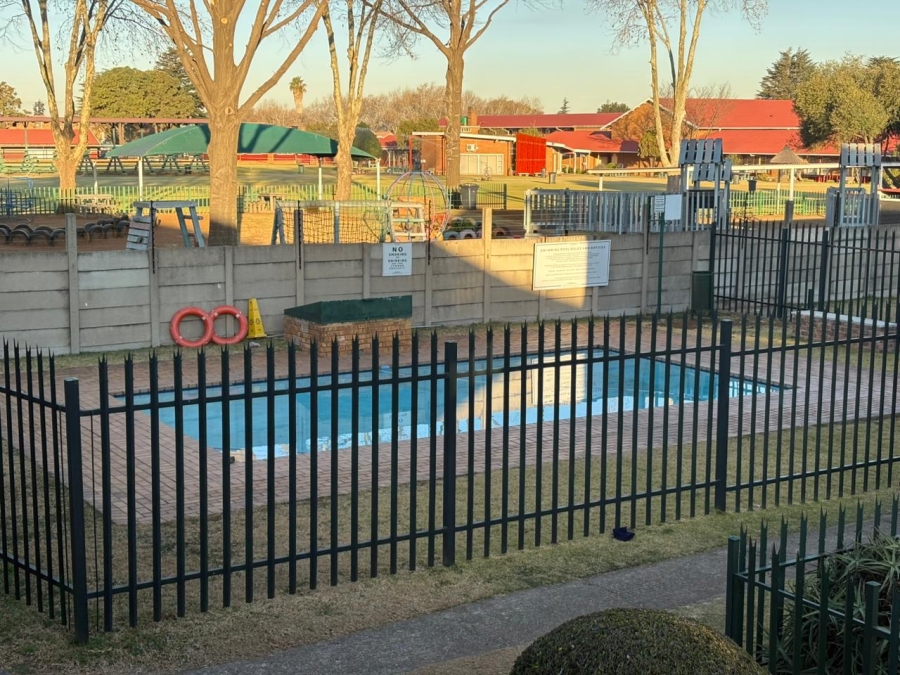 2 Bedroom Property for Sale in Ravenswood Gauteng