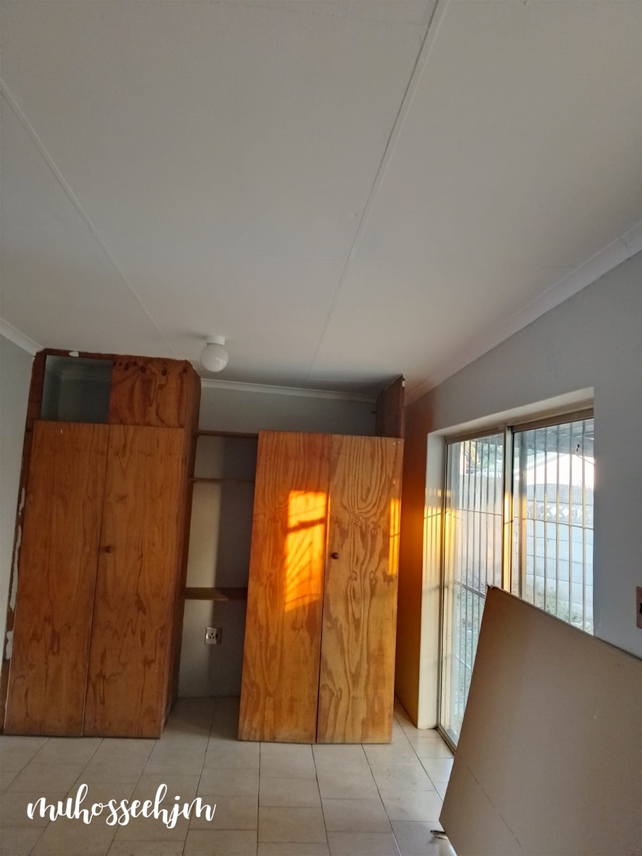 4 Bedroom Property for Sale in Birchleigh North Gauteng