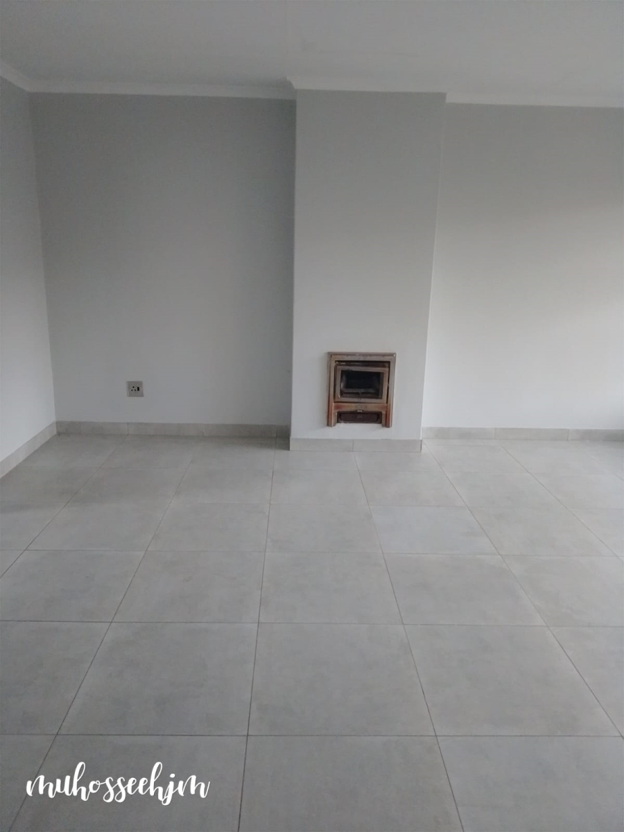 4 Bedroom Property for Sale in Birchleigh North Gauteng