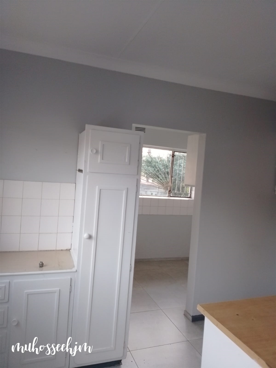 4 Bedroom Property for Sale in Birchleigh North Gauteng