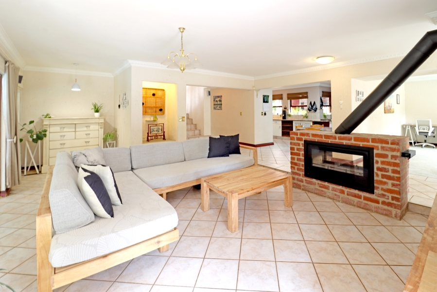 3 Bedroom Property for Sale in Lonehill Gauteng