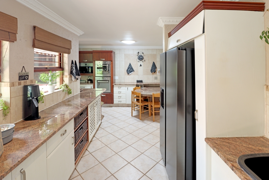 3 Bedroom Property for Sale in Lonehill Gauteng