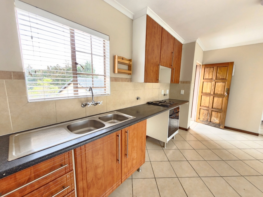 To Let 3 Bedroom Property for Rent in La Montagne Gauteng