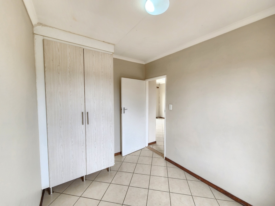 To Let 3 Bedroom Property for Rent in La Montagne Gauteng