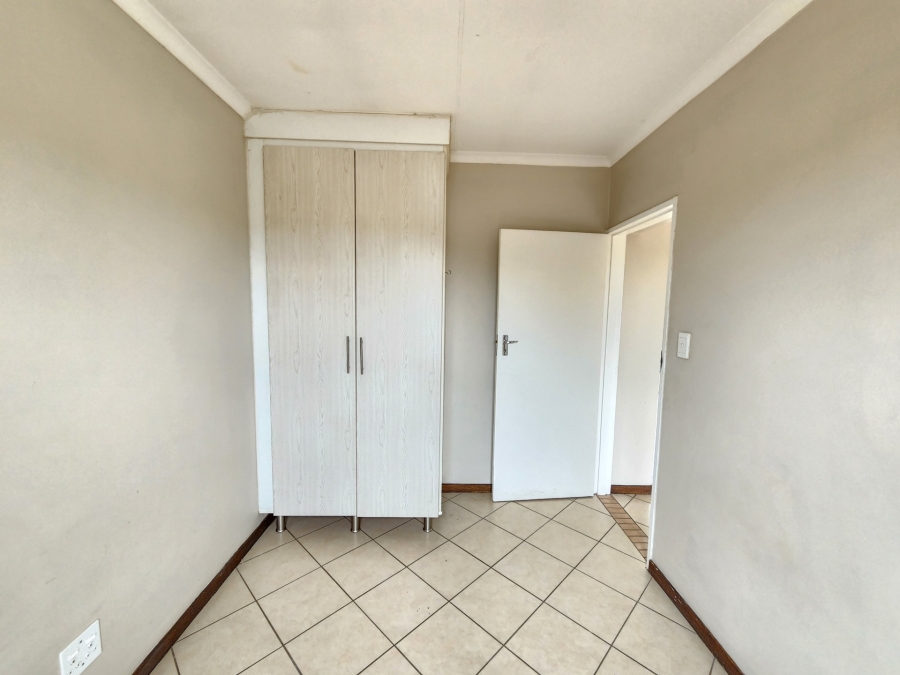 To Let 3 Bedroom Property for Rent in La Montagne Gauteng
