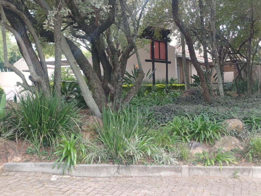 2 Bedroom Property for Sale in Sonneglans Gauteng