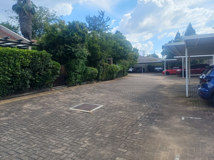 2 Bedroom Property for Sale in Sonneglans Gauteng