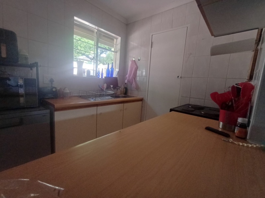 2 Bedroom Property for Sale in Sonneglans Gauteng