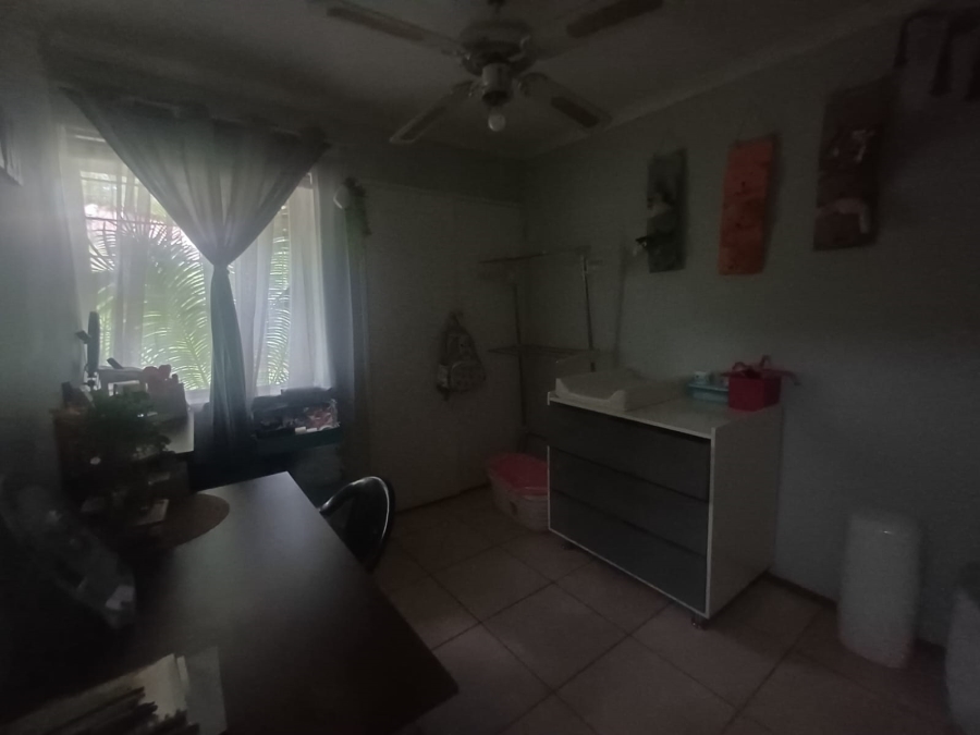 2 Bedroom Property for Sale in Sonneglans Gauteng