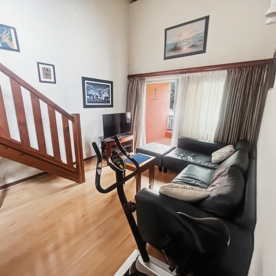 2 Bedroom Property for Sale in Sunninghill Gauteng