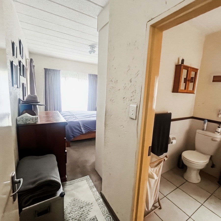 2 Bedroom Property for Sale in Sunninghill Gauteng