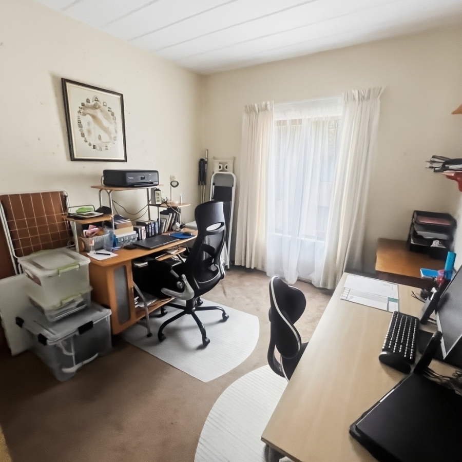 2 Bedroom Property for Sale in Sunninghill Gauteng