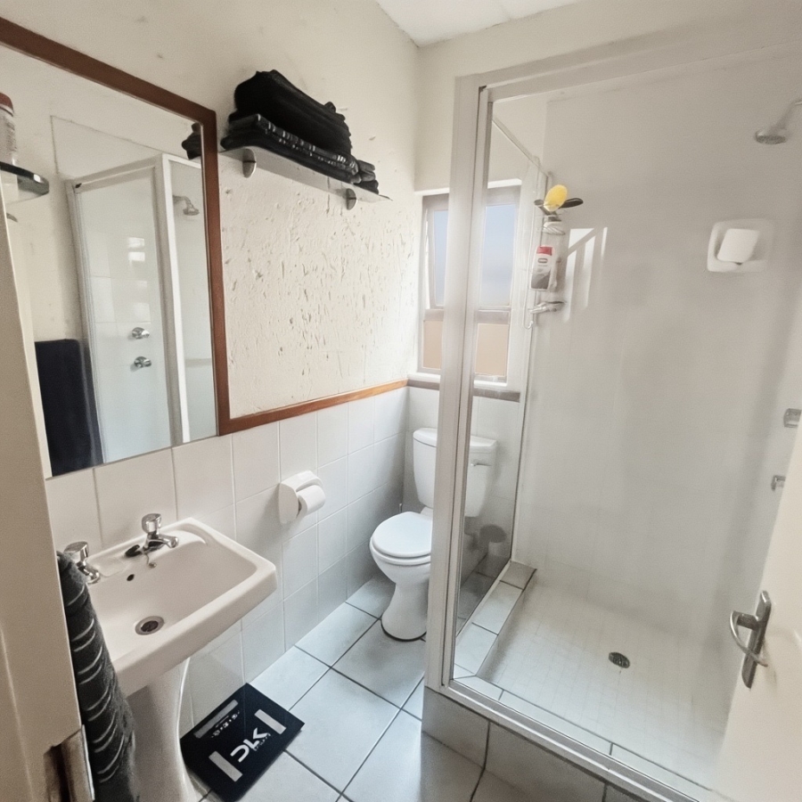 2 Bedroom Property for Sale in Sunninghill Gauteng