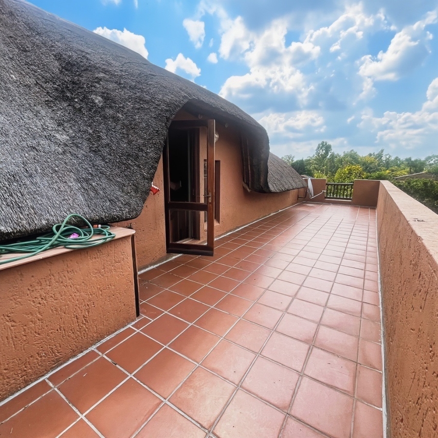 2 Bedroom Property for Sale in Sunninghill Gauteng