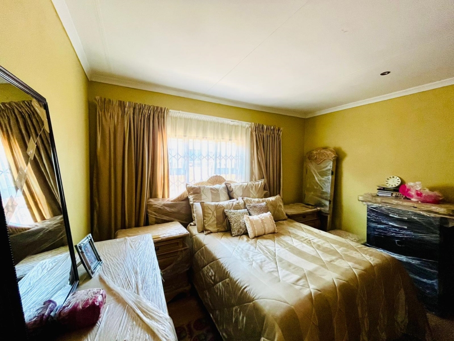 3 Bedroom Property for Sale in Dawn Park Gauteng
