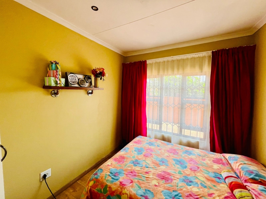 3 Bedroom Property for Sale in Dawn Park Gauteng