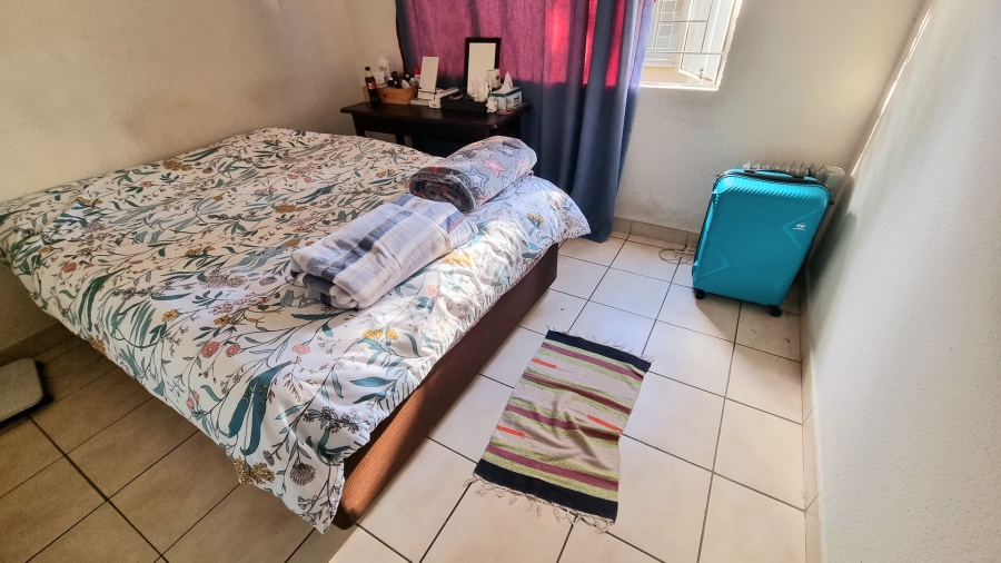2 Bedroom Property for Sale in Vorna Valley Gauteng